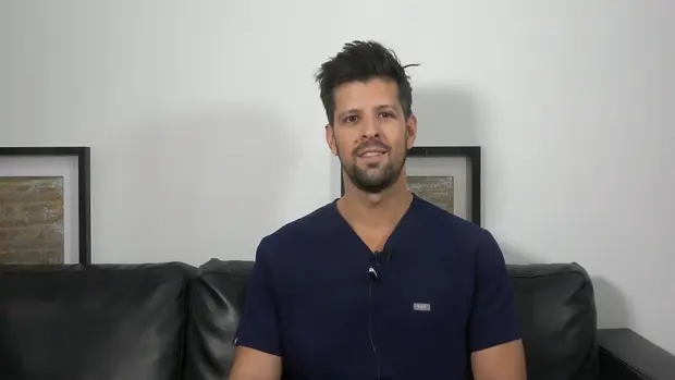 Francisco Cabrera, hablando a cámara al terminar el curso