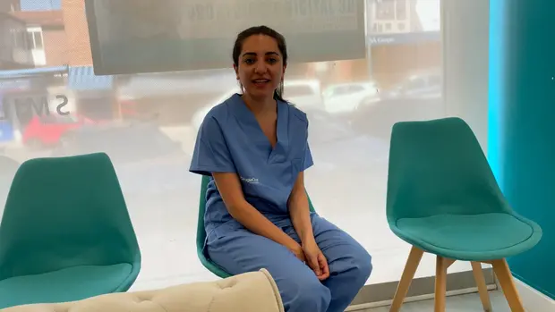 Un alumno hablando a cámara al terminar el curso